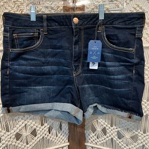 NWT American Eagle shorts size 18